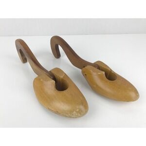 VTG Cedar Wood Shoe Trees Stretchers Shapers Keepers Size 3M